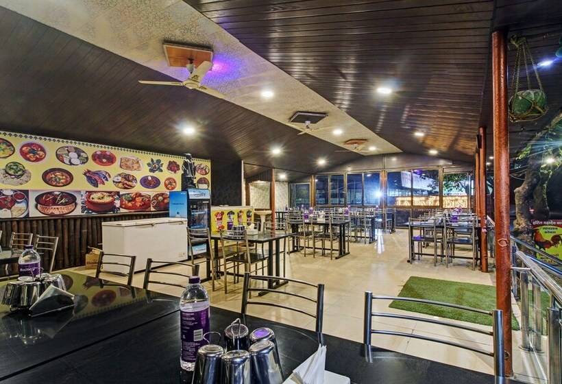 فندق Treebo La Paradise