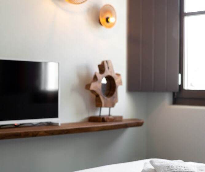 酒店 Zetine Suites Sikinos