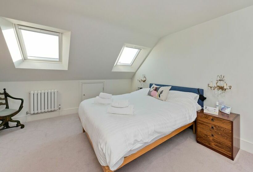 Interior Designed House With Garden In North West London By Underthedoormat