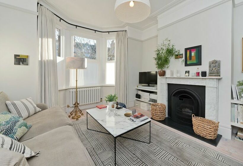 Interior Designed House With Garden In North West London By Underthedoormat