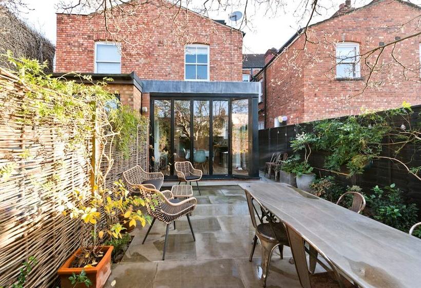 Interior Designed House With Garden In North West London By Underthedoormat