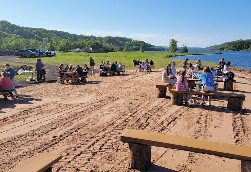 Keweenaw Waters Resort