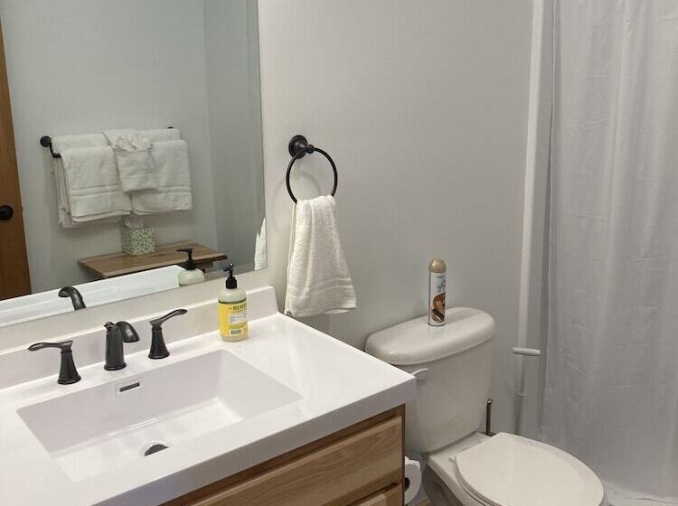 Keweenaw Waters Resort