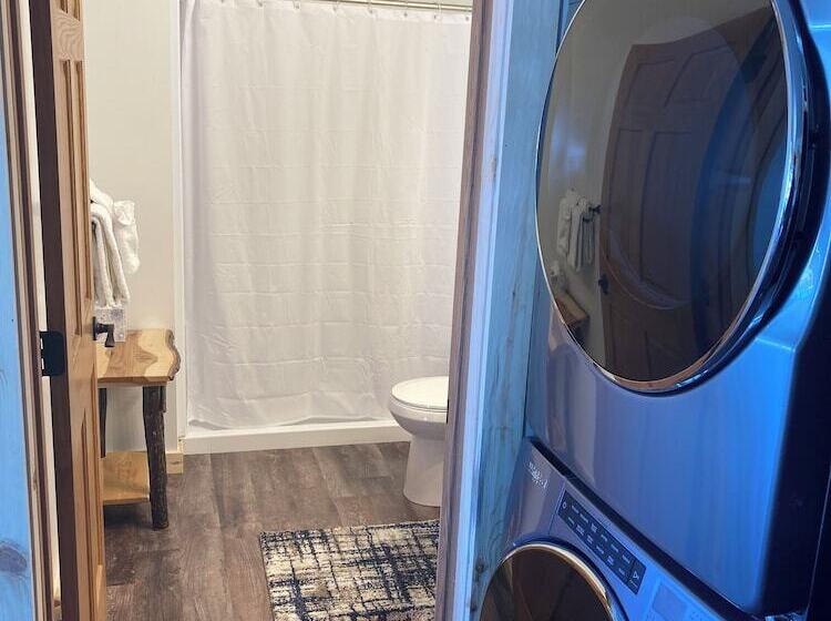 Keweenaw Waters Resort