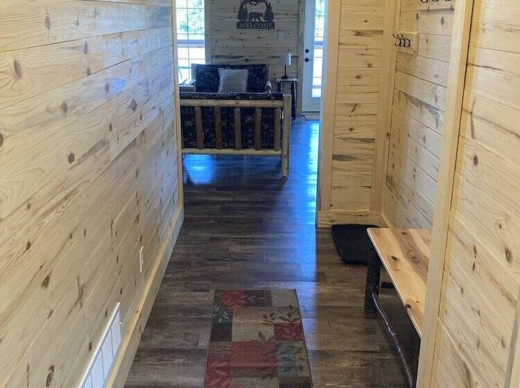 Keweenaw Waters Resort