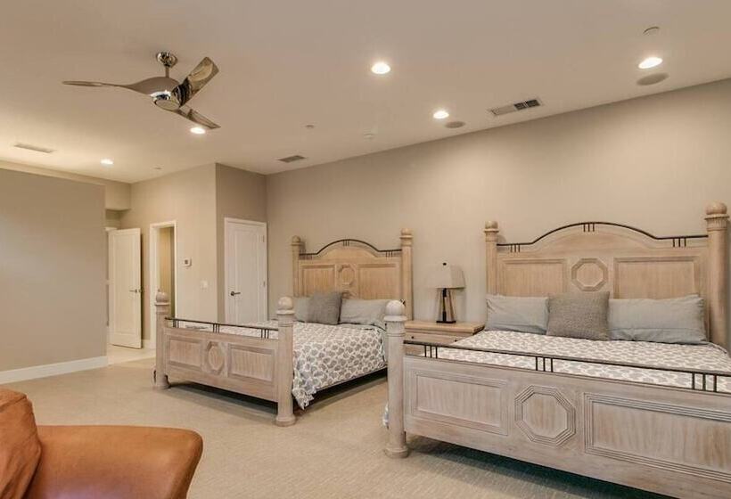 Luxe 4 Bdrm W/pool And Spa On Golf Course Lot!