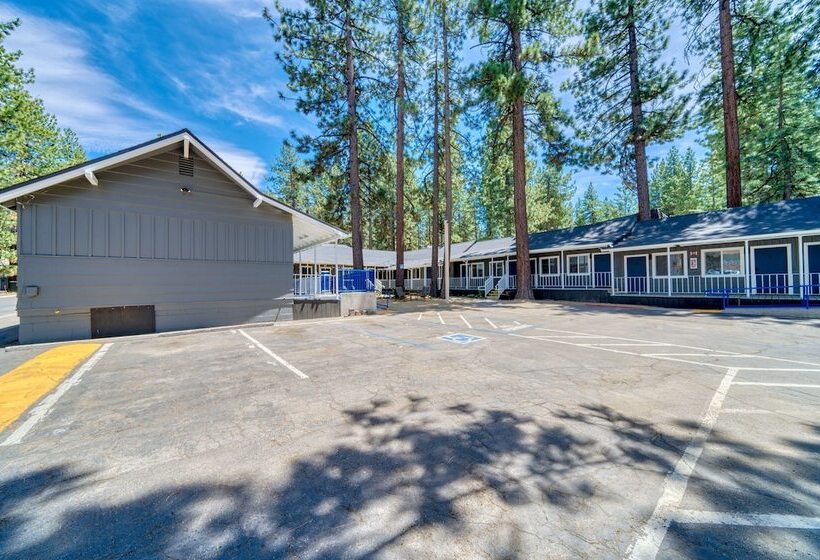 מוטל Adventure Lodge