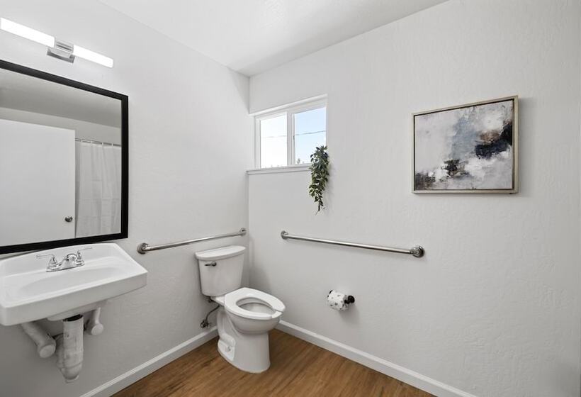 מוטל Adventure Lodge