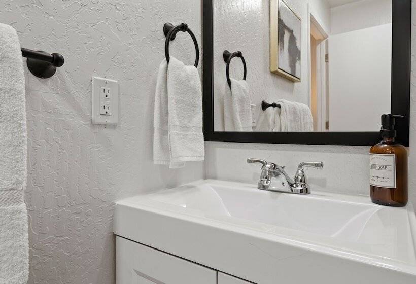 מוטל Adventure Lodge