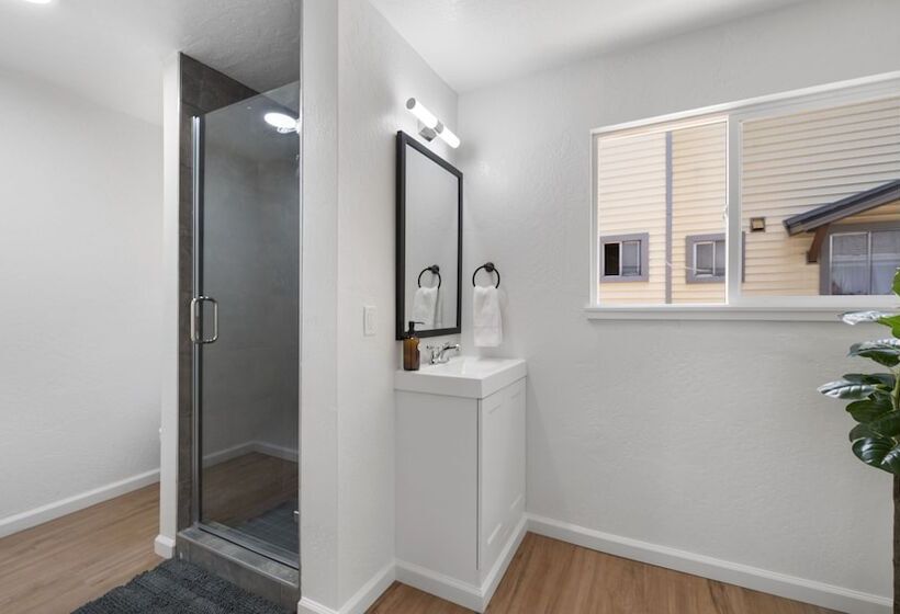 מוטל Adventure Lodge