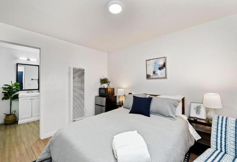 מוטל Adventure Lodge