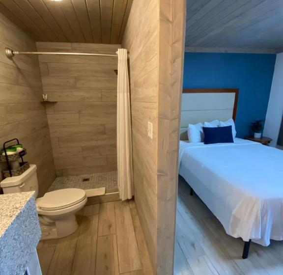 فندق على الطريق American Inn