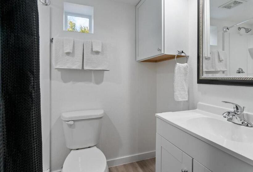 모텔 Extended Stay Gun Barrel City