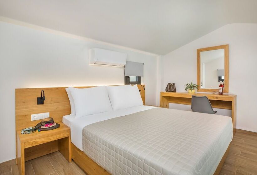 פנסיון Alexmare Hotel Fourka