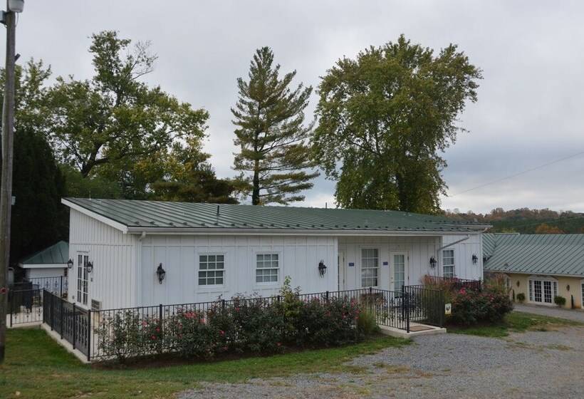 펜션 Briar Patch Bed & Breakfast Inn