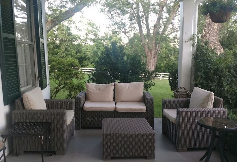 펜션 Briar Patch Bed & Breakfast Inn