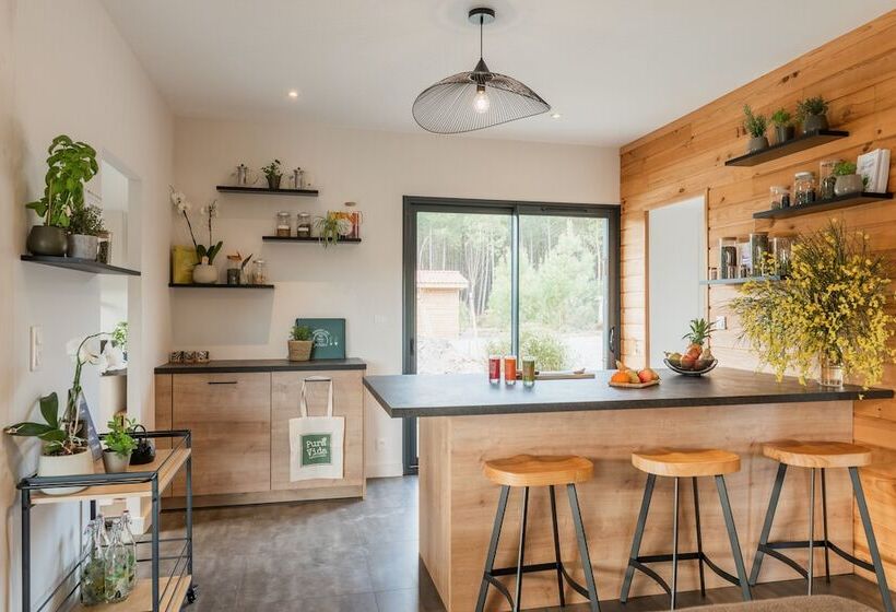 بنسيون La Grange Du Coulin