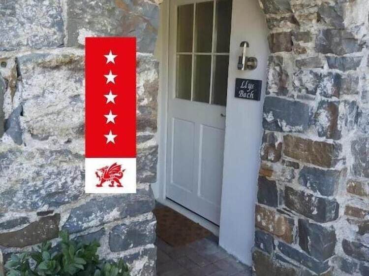 بنسيون Llys Aeron Guest House