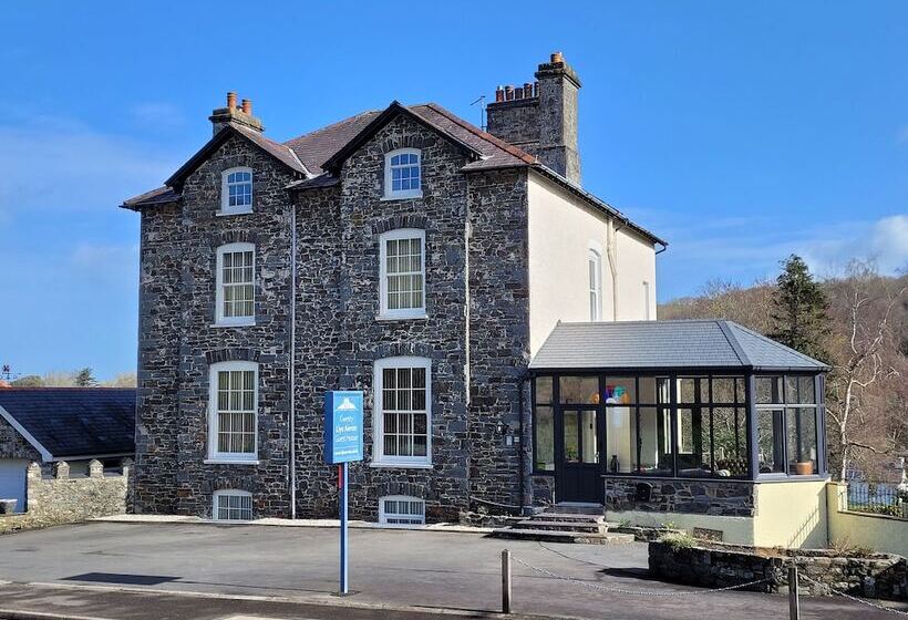 بنسيون Llys Aeron Guest House