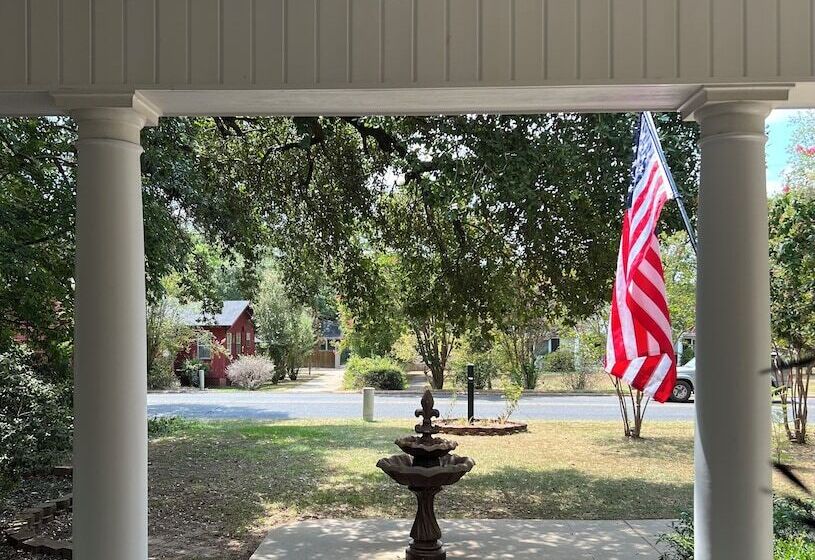 بنسيون Opus House Historic Natchitoches