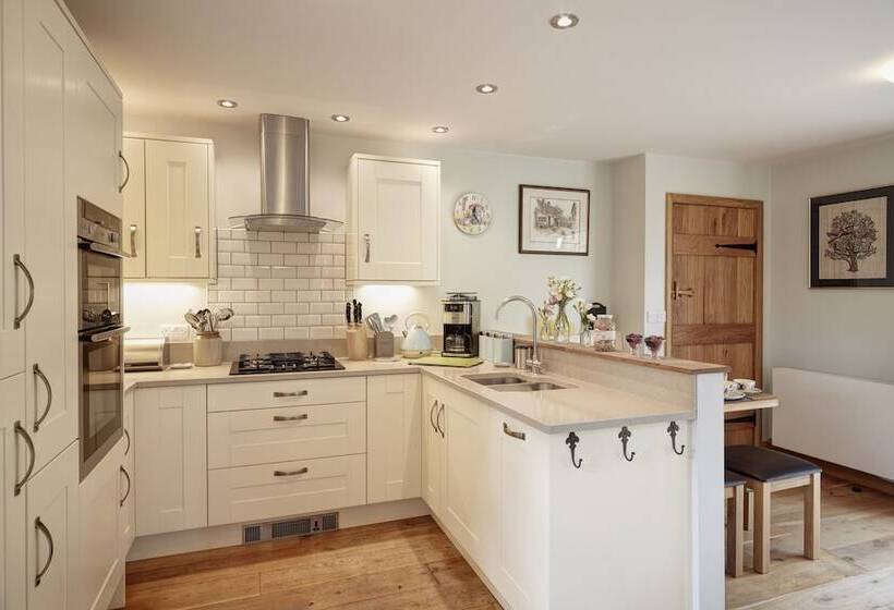 بنسيون Upper Gelli