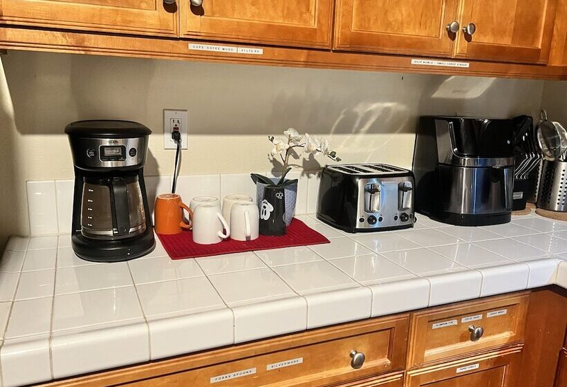 بنسيون Mirage Residential Rental