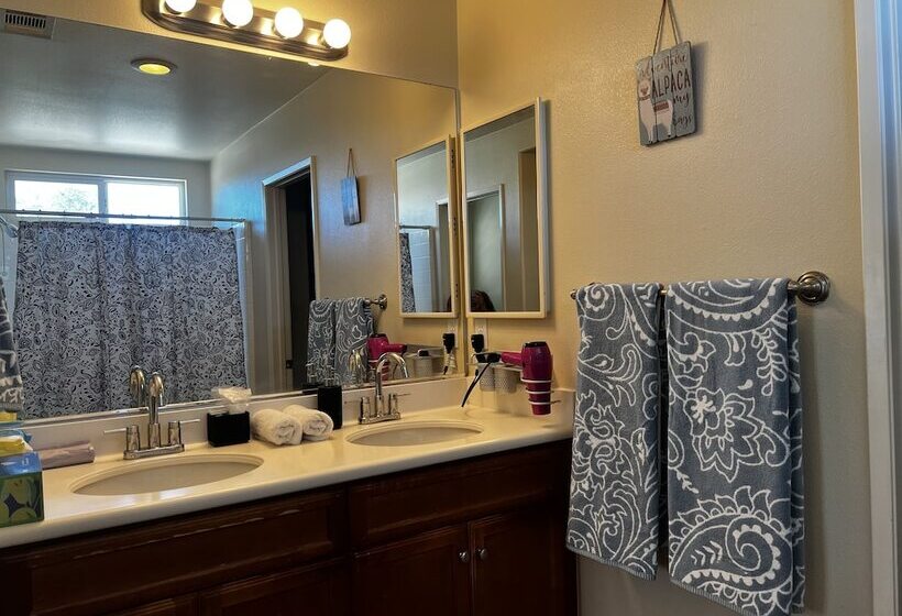 بنسيون Mirage Residential Rental