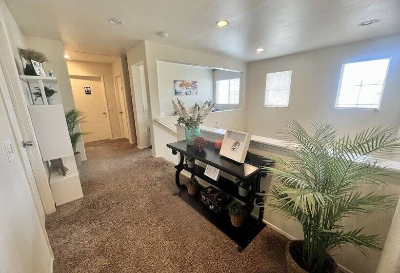 بنسيون Mirage Residential Rental