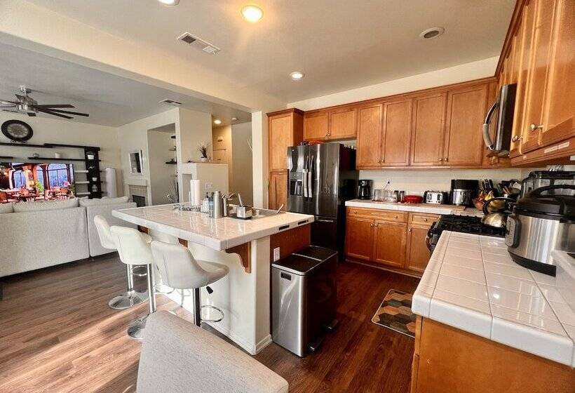 بنسيون Mirage Residential Rental