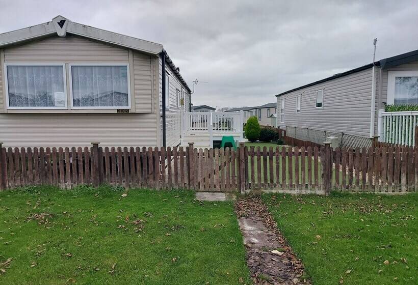 إقامة 205 Holiday Resort Unity 6 Berth Pet Friendly