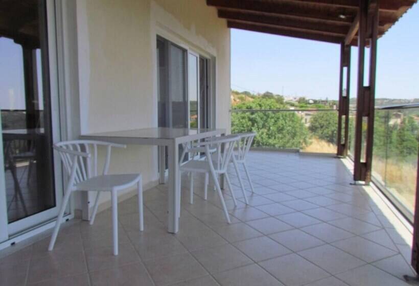 דירת נופש Beautiful 3 Bed House In Chania With Garden