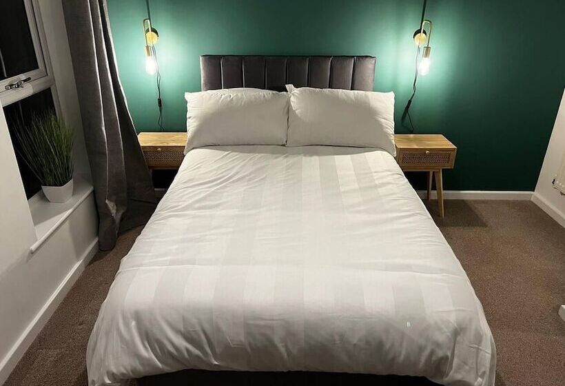 Резиденция Beautiful 4 Bed House In Lincoln  Close To Centre