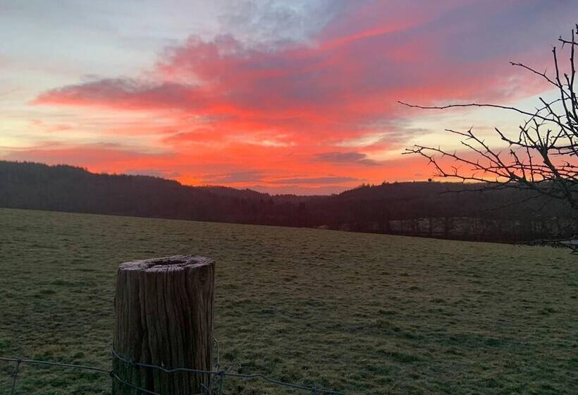 Резиденция Beautiful House In The Forest Of Dean Countryside
