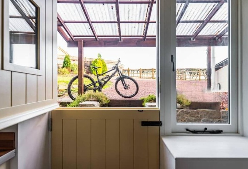 Резиденция Beautiful House In The Forest Of Dean Countryside