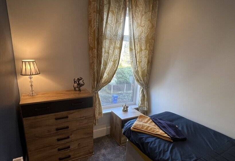 레지던스 Luxury 2 Bed Apartment Great Location