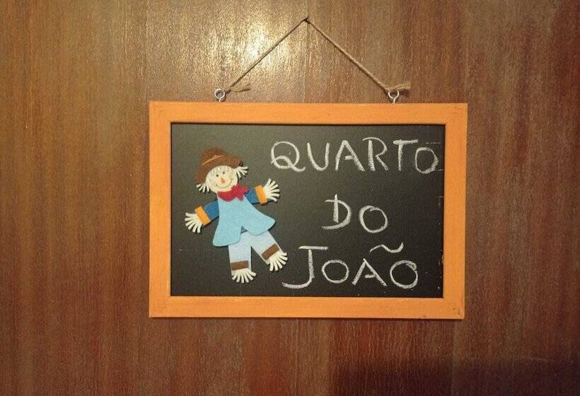 レジデンス Stunning House In Mirandela Ideal For 10 People