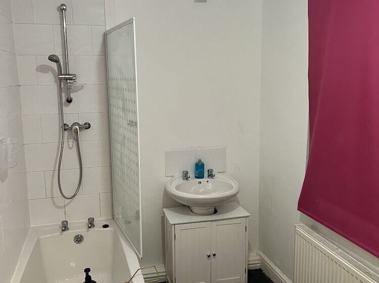 住所 Guesthouse 2br Parking Wifi Toiletriesprovided