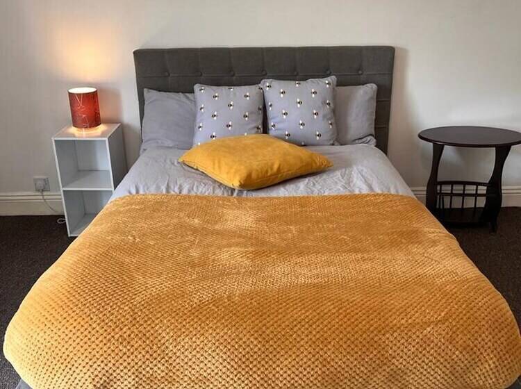 住所 Guesthouse 2br Parking Wifi Toiletriesprovided