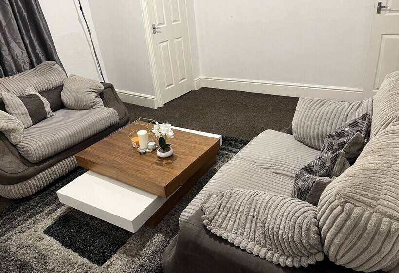 住所 Guesthouse 2br Parking Wifi Toiletriesprovided