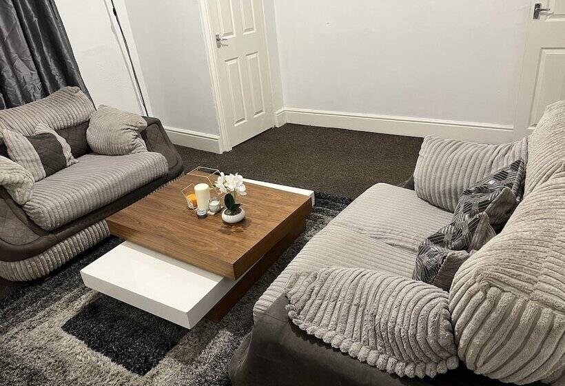 住所 Guesthouse 2br Parking Wifi Toiletriesprovided