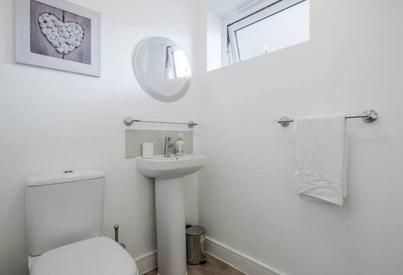 レジデンス Tms Cheerful 5bdr House! Thurrock! Free Parking!