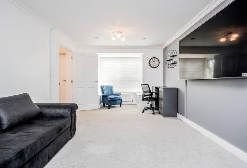 レジデンス Tms Cheerful 5bdr House! Thurrock! Free Parking!