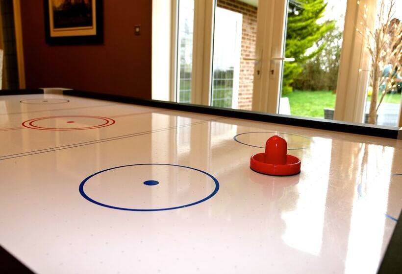 レジデンス Deluxe 4/5 Bed Hot Tub Cinema Room 15