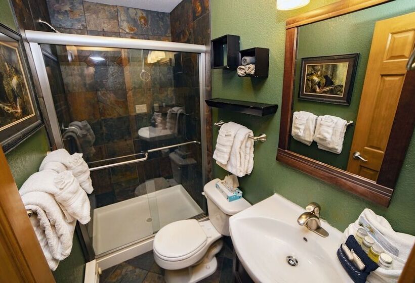 Rocky Mountain Retreat 1a  4 Bedroom/3 Bath With Personal Hot Tub Offers Panoramic Mountain Views 4