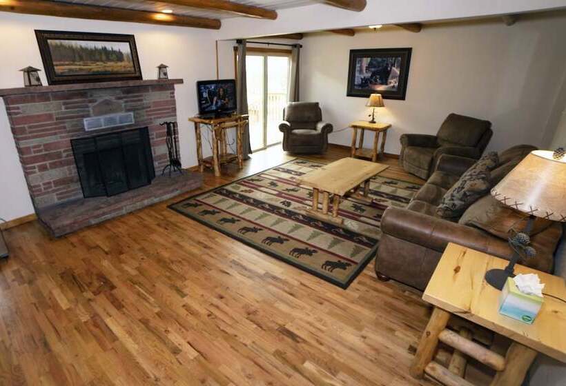 Rocky Mountain Retreat 1a  4 Bedroom/3 Bath With Personal Hot Tub Offers Panoramic Mountain Views 4