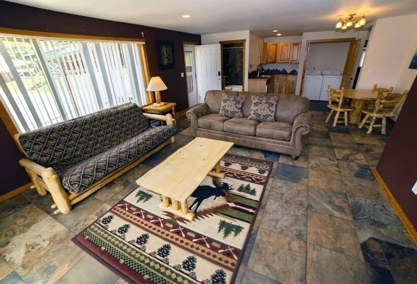 Rocky Mountain Retreat 1a  4 Bedroom/3 Bath With Personal Hot Tub Offers Panoramic Mountain Views 4