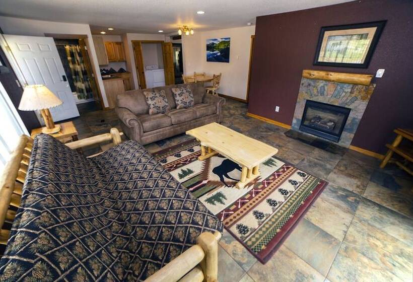 Rocky Mountain Retreat 1a  4 Bedroom/3 Bath With Personal Hot Tub Offers Panoramic Mountain Views 4
