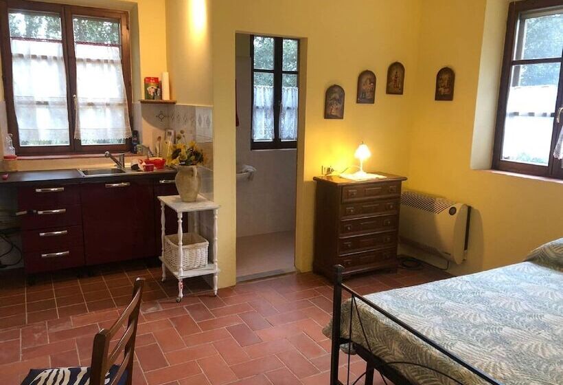 Scenic Farmhouse In Paciano With Shared Pool