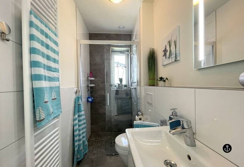 Sonnenweg 36   Lakeview House Türkis