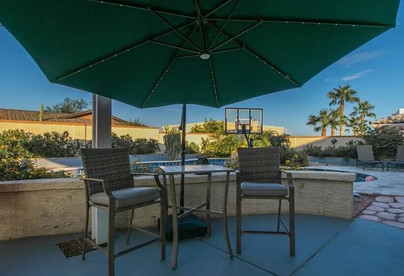 Spectacular Hilltop Home W/resort Like Backyard!